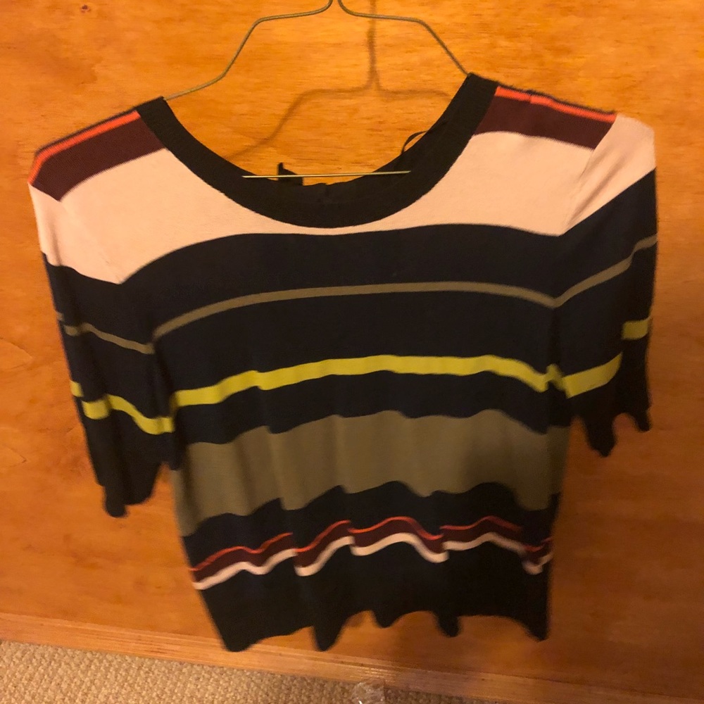 Mid sleeve sweater multi colored